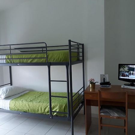 Pensione Nettuno Palinuro Luaran gambar
